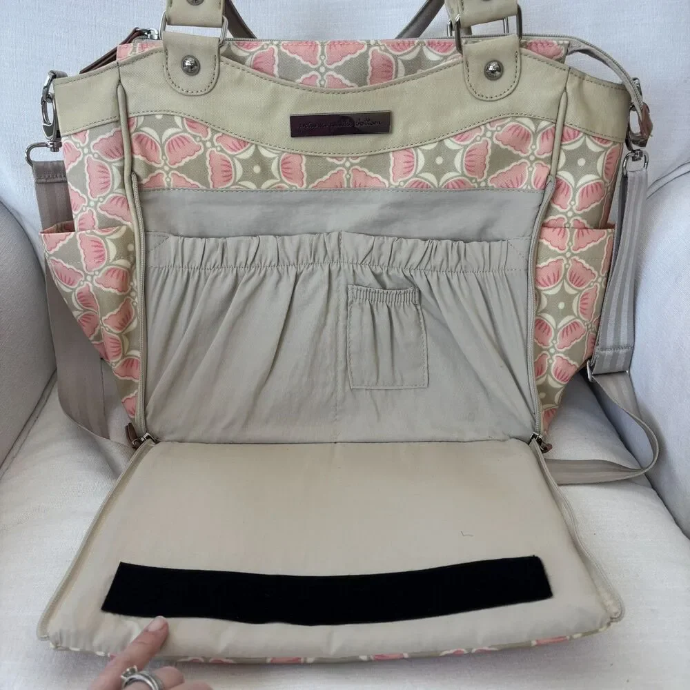 Petunia Pickle Bottom City Carryall Blooming Brixham Diaper Bag Pink Beige Chic